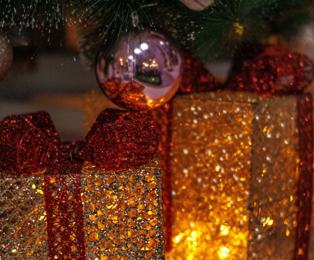 Unlit Artificial Christmas Trees: A Timeless Choice